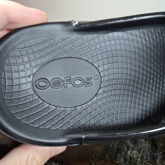 NEW Oofos Oolala Womens Size 9 Recovery Slip-On Comfort Flip Flops Sandals Black - Picture 9 of 12